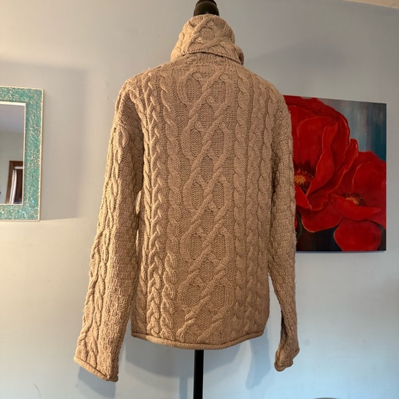 Inis Crafts Beige Cable Knit 100% Merino Wool Cowl Neck Sweater  Women's M - Picture 4 of 7